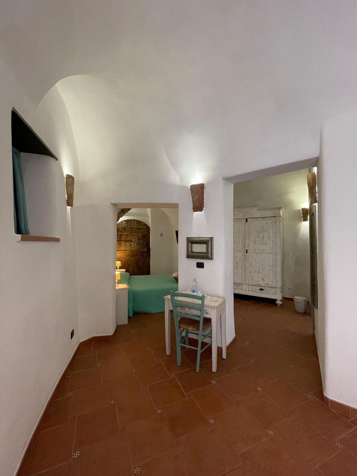 Ca' Du Batan Bed and Breakfast Spotorno Buitenkant foto