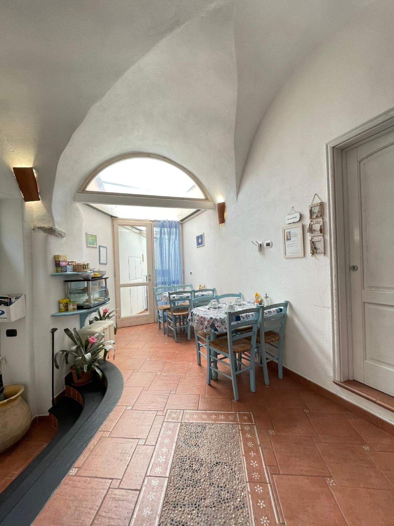 Ca' Du Batan Bed and Breakfast Spotorno Buitenkant foto